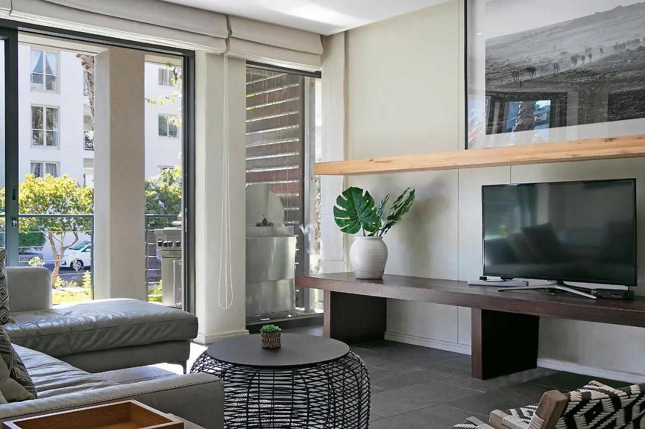 Ocean & Marina Apartments - Faulconier 004 Cape Town