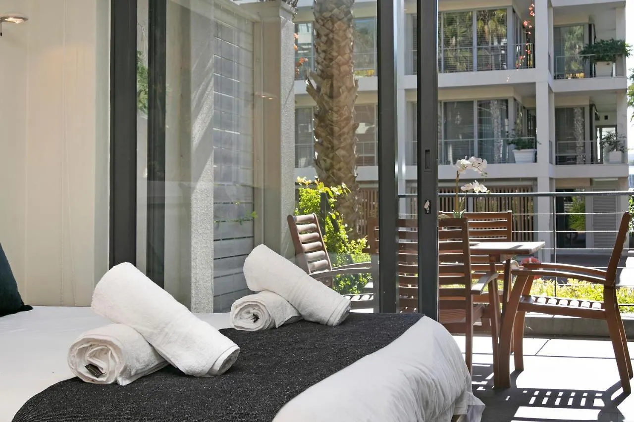 Ocean & Marina Apartments - Faulconier 004 Cape Town
